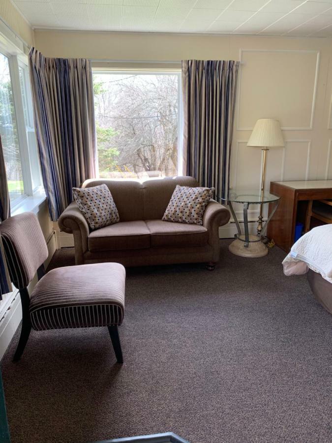 The Lionstone Inn Motel And Cottages Pictou Exteriér fotografie